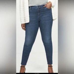 Lane Bryant FlexMagic Waistband High-Rise Skinny Ultimate Stretch Jeans. Size 18